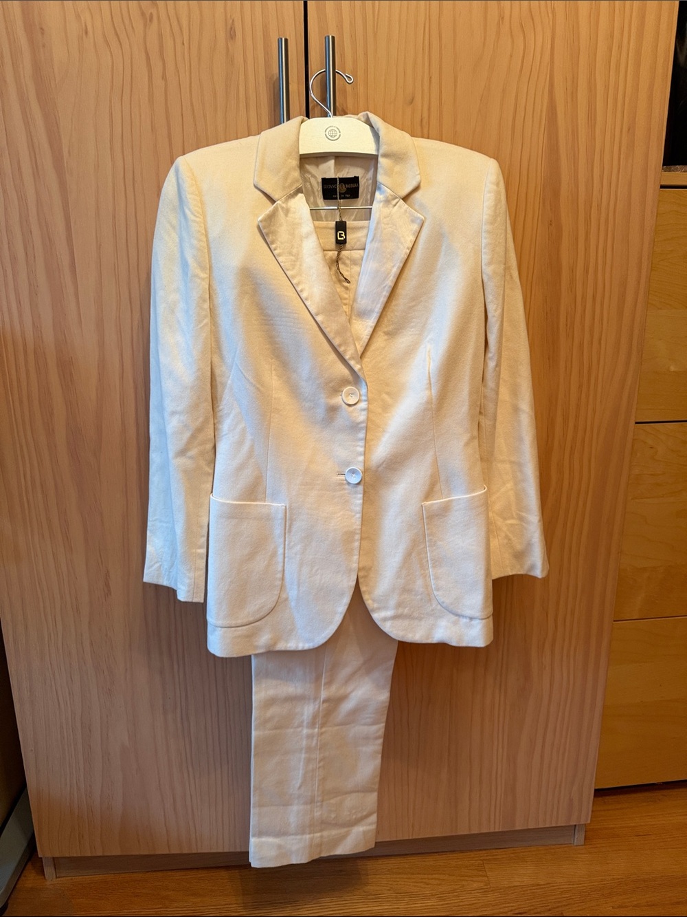 Luciano Barbera 100% Wool Made in Italy Cream Two-Button Women's Suit (Petite)